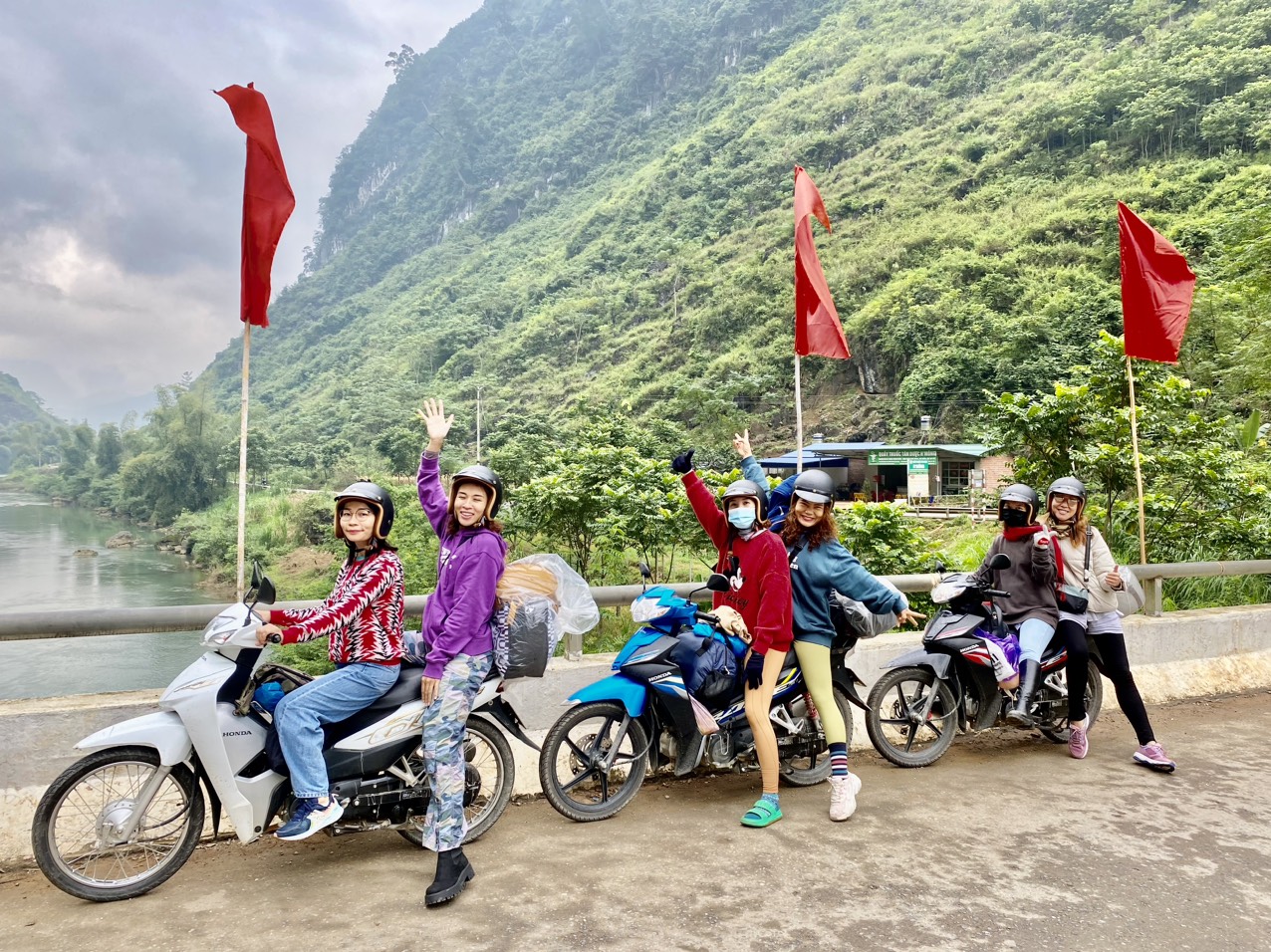 10 Days Laos Highlight Easy Rider Tour