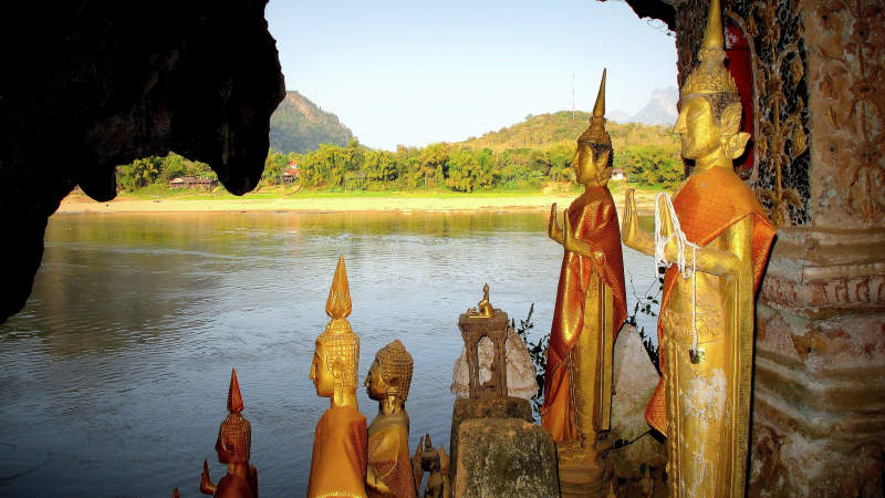 1 Day Luang Prabang City Tour and Mekong River To Visit Pak Ou Caves